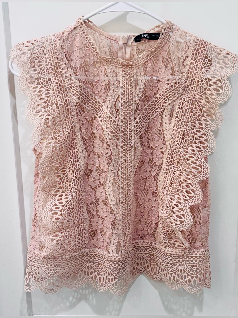 Zara Women's Cream Lace Ruffle Sleeve Top